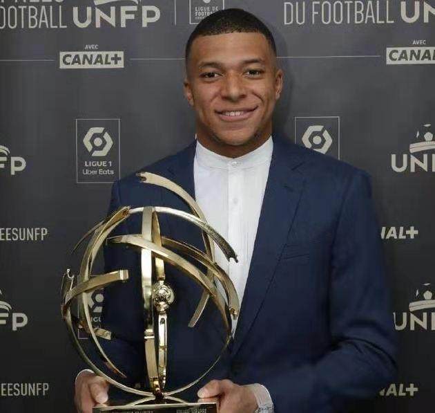 1621922024332001668.jpg 2.jpg